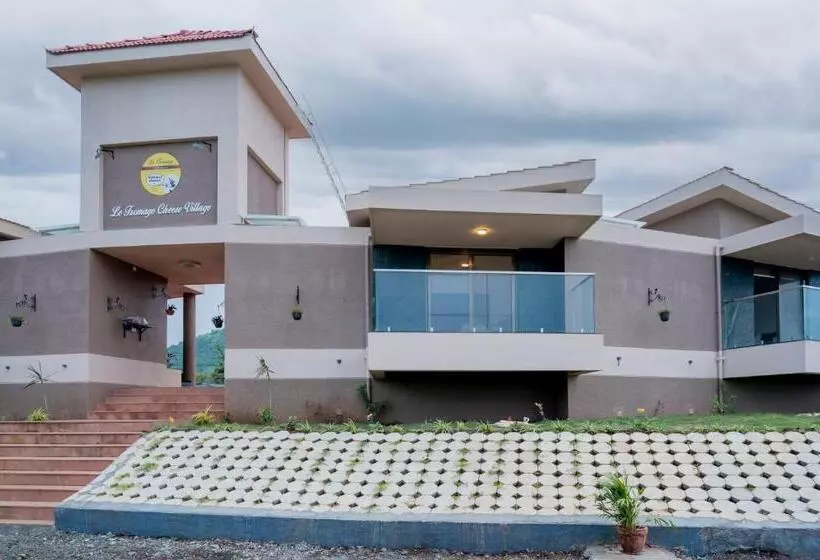 Hotelli Escape Stays Le Fromage Cheese Village