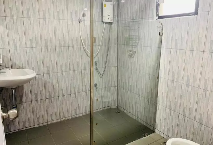 Majatalo บ้านพิชชา ที่พักใจกลางเมืองปราณบุรี