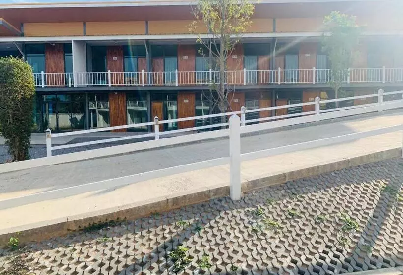 Majatalo บ้านพิชชา ที่พักใจกลางเมืองปราณบุรี