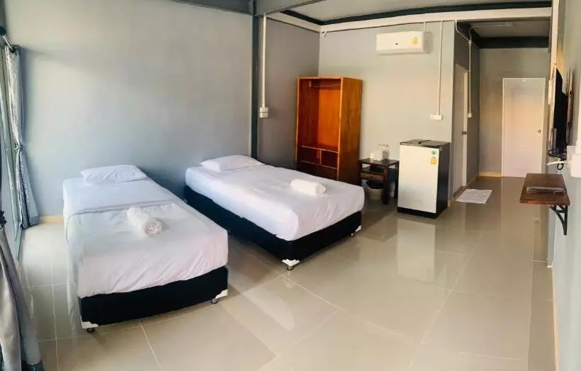 Majatalo บ้านพิชชา ที่พักใจกลางเมืองปราณบุรี