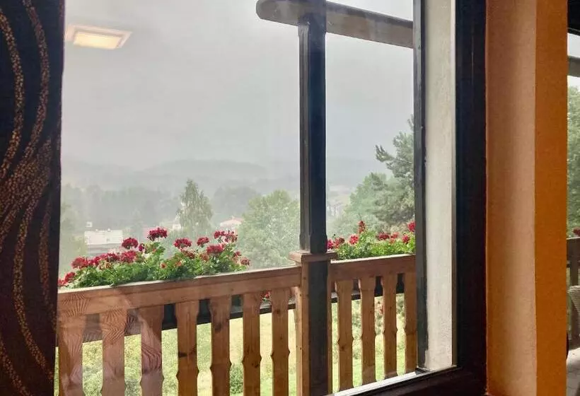 Majatalo Apartmány Na Výsluní české švýcarsko