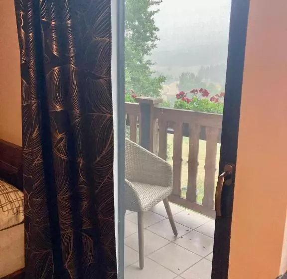 Majatalo Apartmány Na Výsluní české švýcarsko