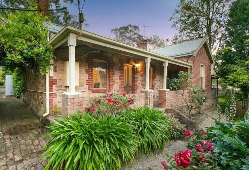 ペンション Hamptons Historic Guest House