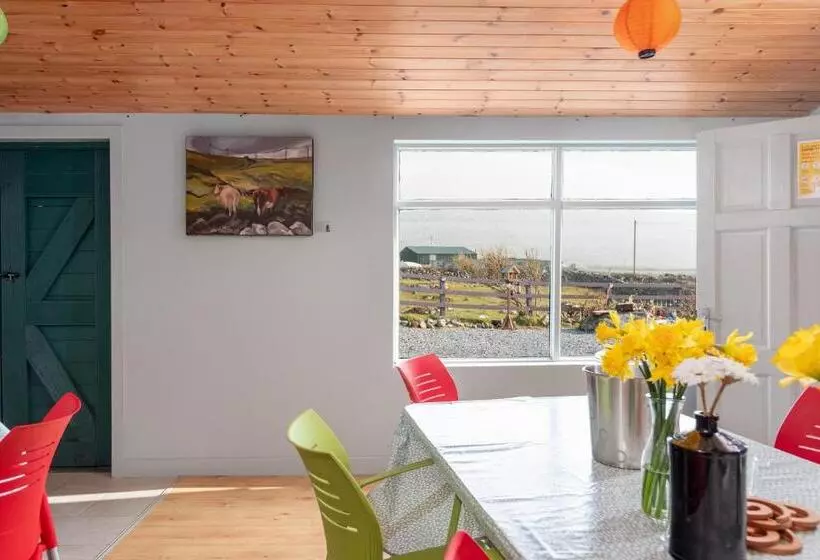 ペンション Into The Burren