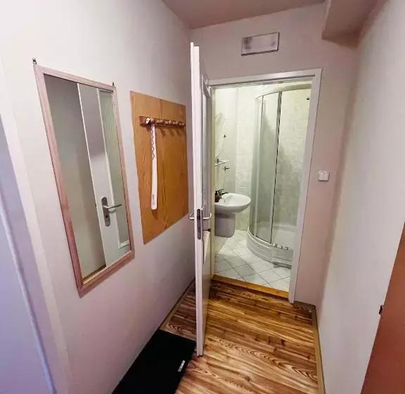 Majatalo Ještěd Golf Restaurace A Penzion