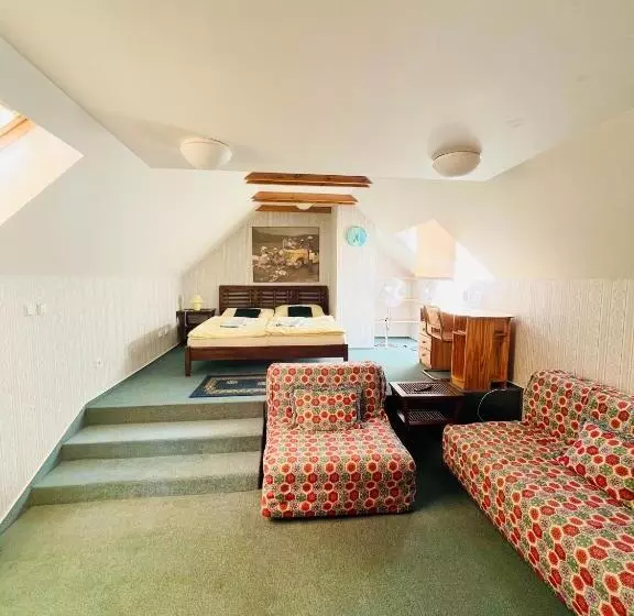 Majatalo Ještěd Golf Restaurace A Penzion