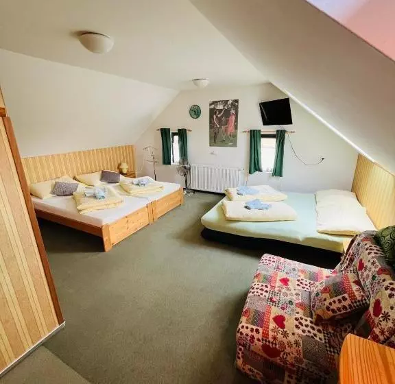 Majatalo Ještěd Golf Restaurace A Penzion