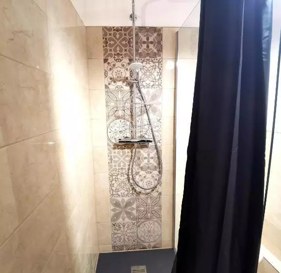 ペンション Les Rêves D Eden Gite Dans Mas Cévenol  Spa Privatif