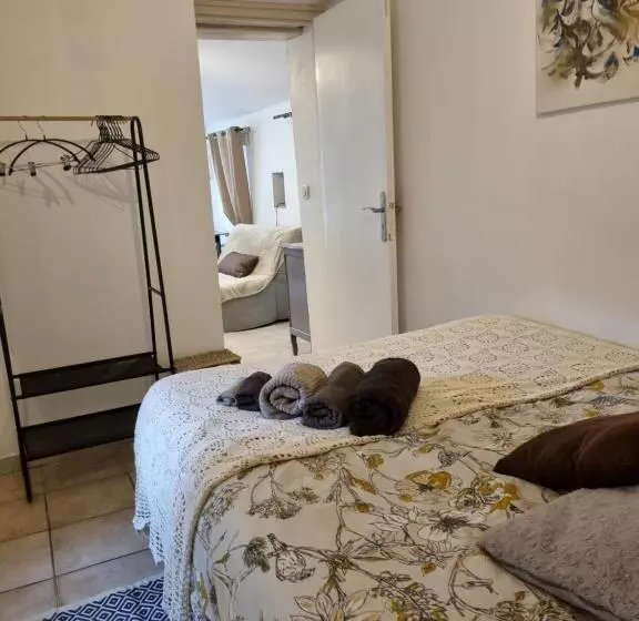 ペンション Les Rêves D Eden Gite Dans Mas Cévenol  Spa Privatif