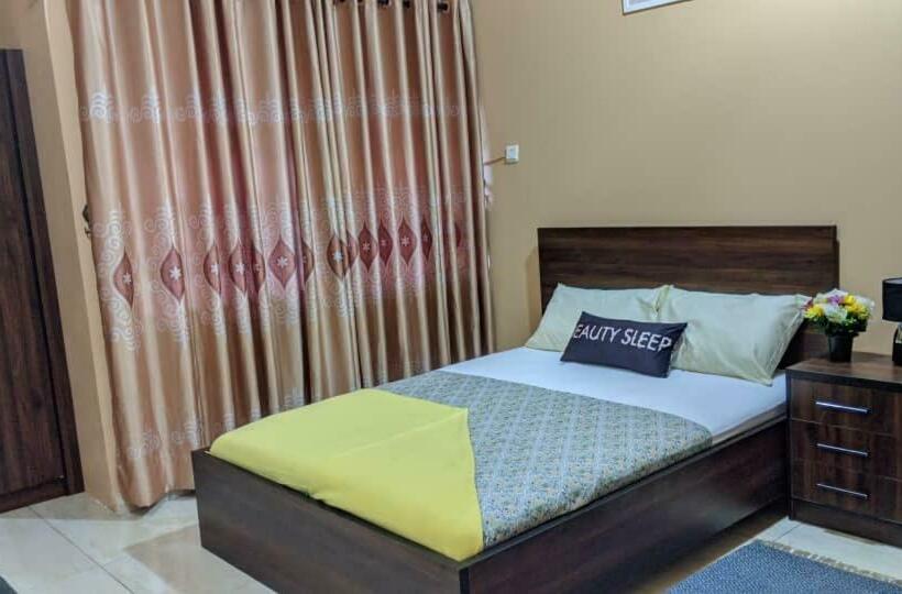 Пансион Majestic Cottage