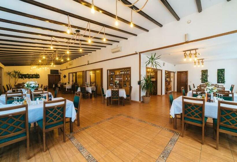 펜션 Popas Dumbravita