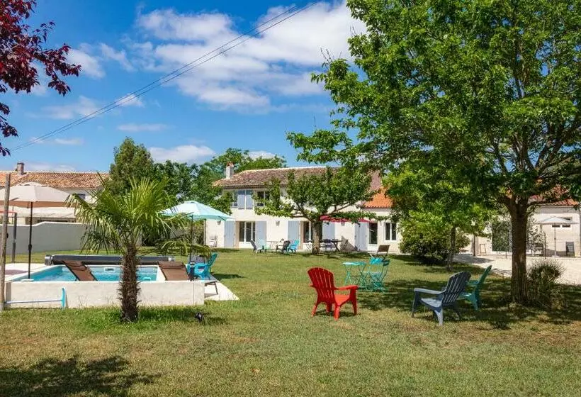 Aamiaismajoitus (B&B) Chambres D Hote Maeva