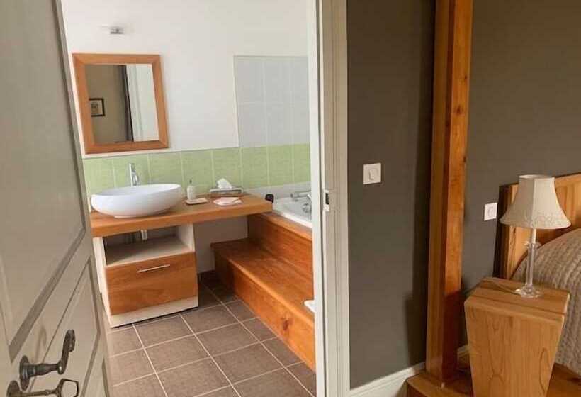 Bed and Breakfast Chateau Tout Y Fault