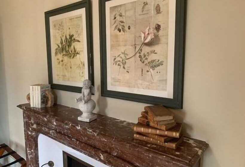 Bed and Breakfast Chateau Tout Y Fault