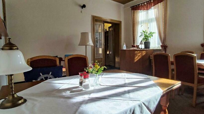 צימר Gasthof Zum Schloss