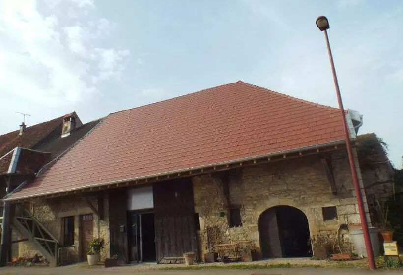 Aamiaismajoitus (B&B) La Forge Du Prosper Et De Sa Prosperine