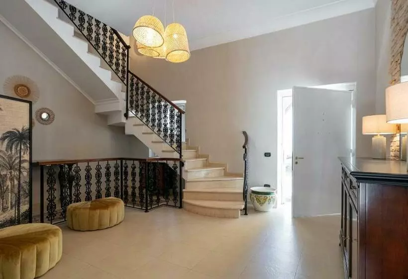 Aamiaismajoitus (B&B) Pavean Suites