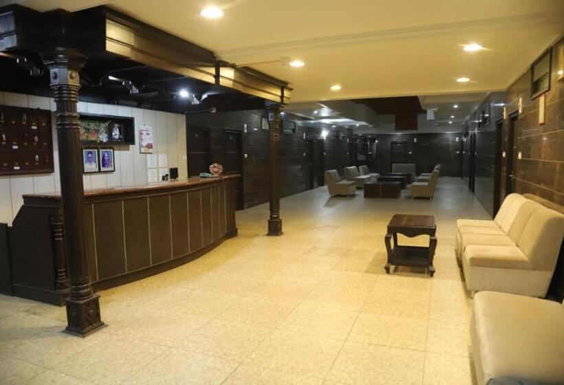 호텔 Staymaker Siddeshwara Comforts