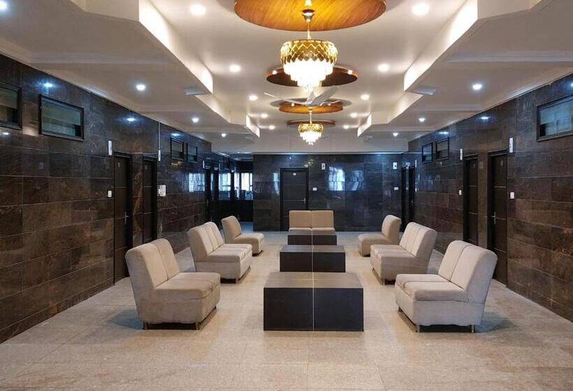 호텔 Staymaker Siddeshwara Comforts