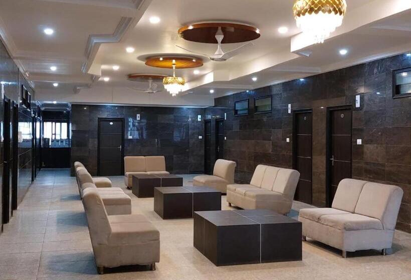 호텔 Staymaker Siddeshwara Comforts