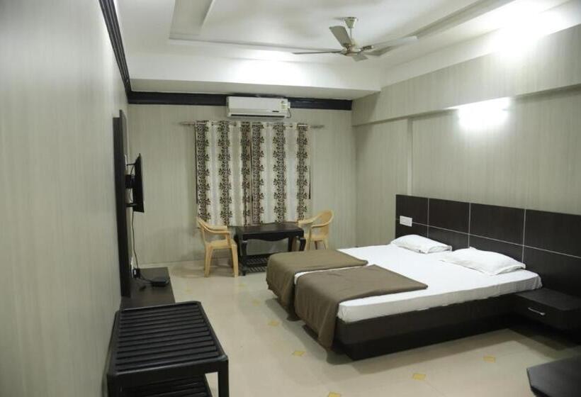 호텔 Staymaker Siddeshwara Comforts