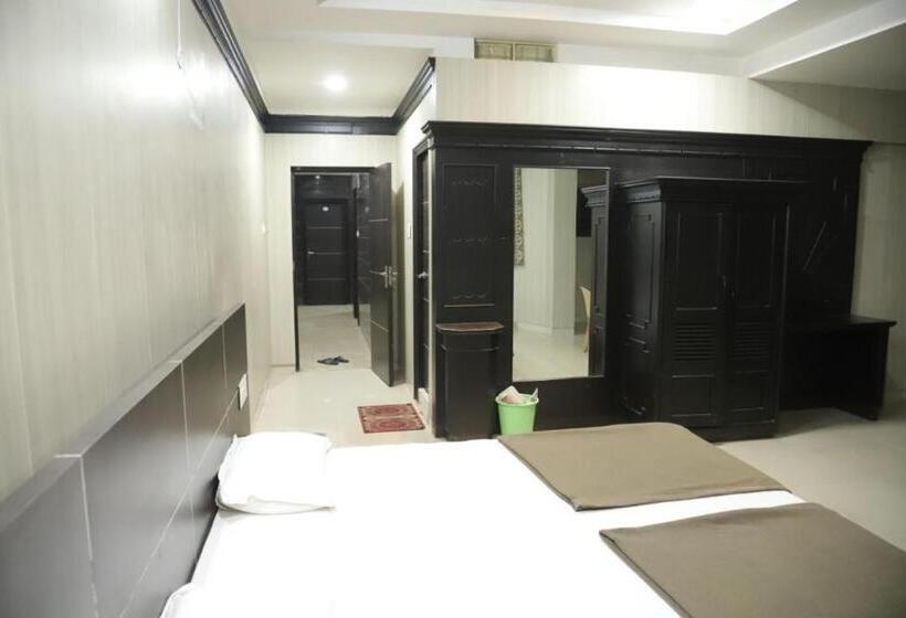 호텔 Staymaker Siddeshwara Comforts