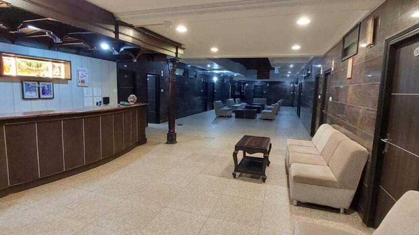 호텔 Staymaker Siddeshwara Comforts