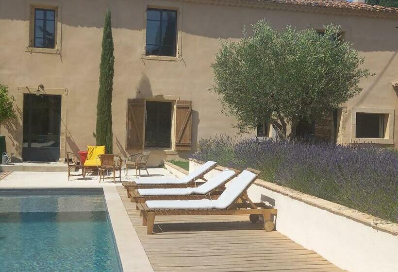 膳宿费 Le Mas Neuf 30129 Manduel