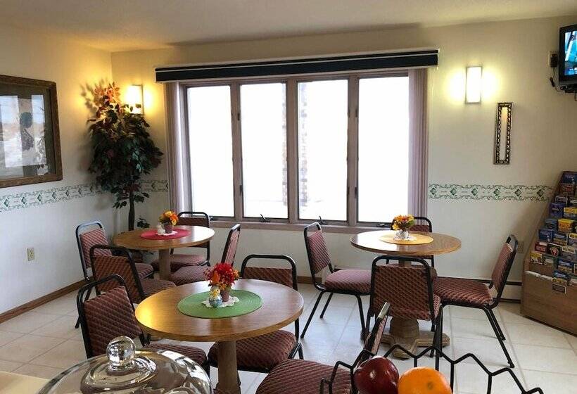 Отель Value Host Motor Inn