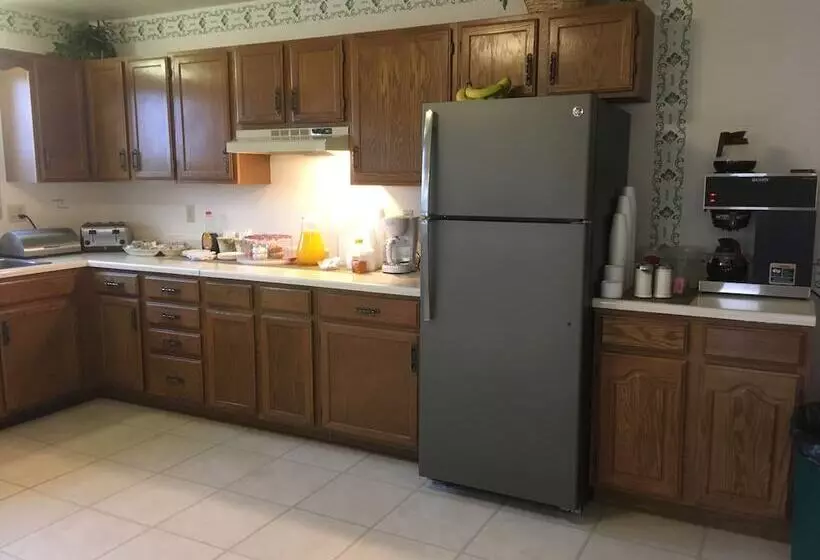 Hotelli Value Host Motor Inn