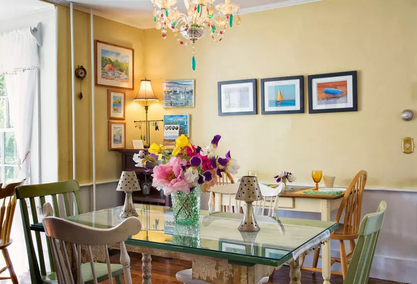 住宿加早餐 Honeysuckle Hill Inn