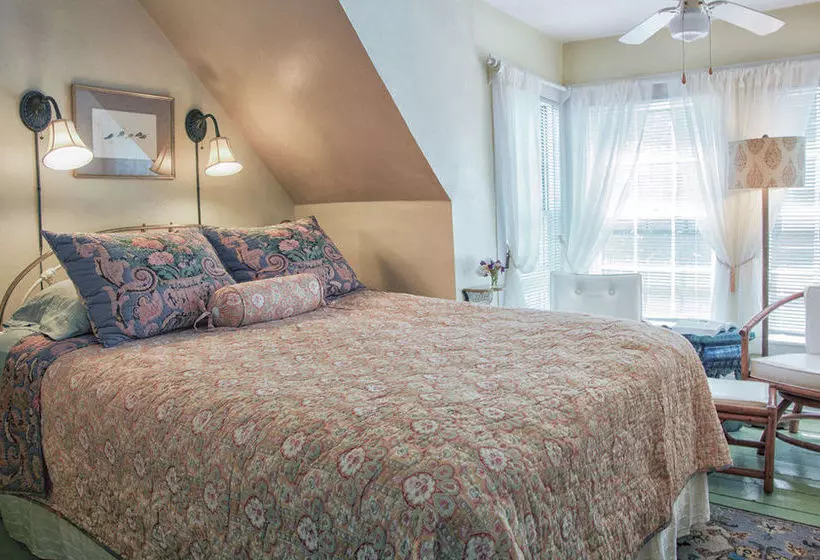 住宿加早餐 Honeysuckle Hill Inn