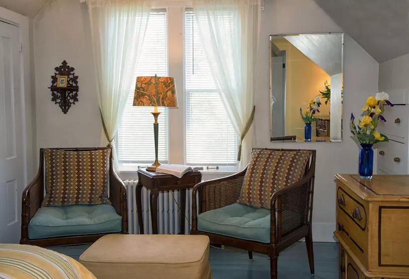 住宿加早餐 Honeysuckle Hill Inn