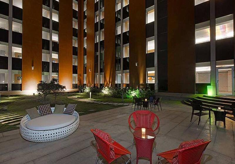 Отель Aloft Bengaluru Outer Ring Road