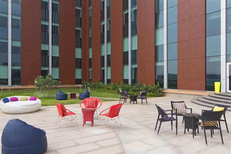 Отель Aloft Bengaluru Outer Ring Road