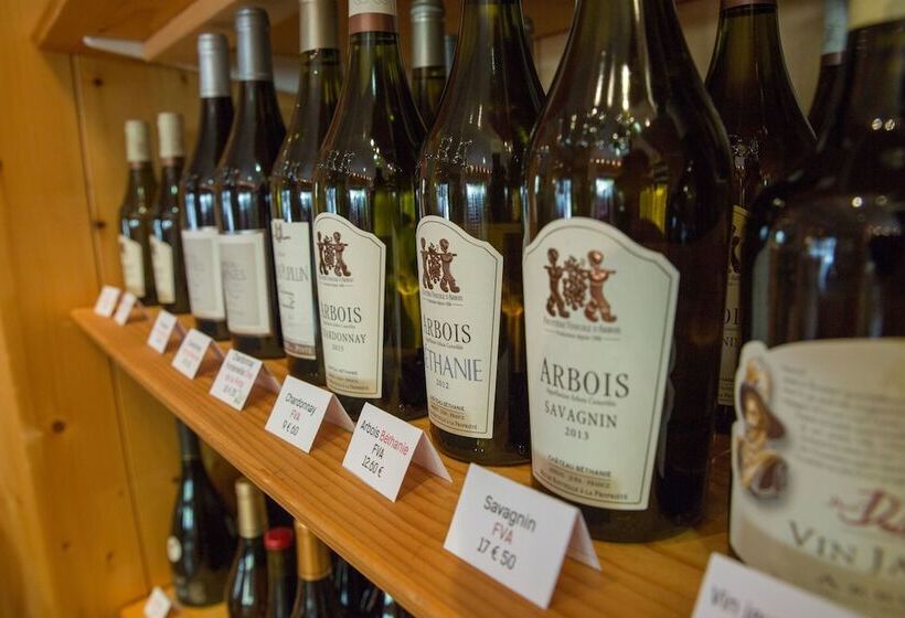 Appart Hotel Charles Sander