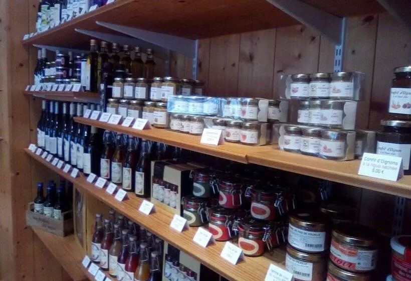 Appart Hotel Charles Sander