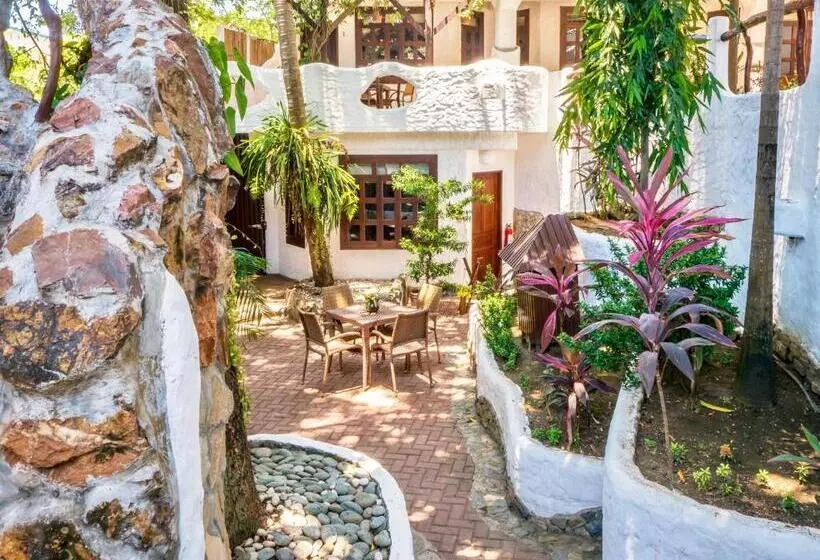 Hotell Atlantis Dive Resort Puerto Galera