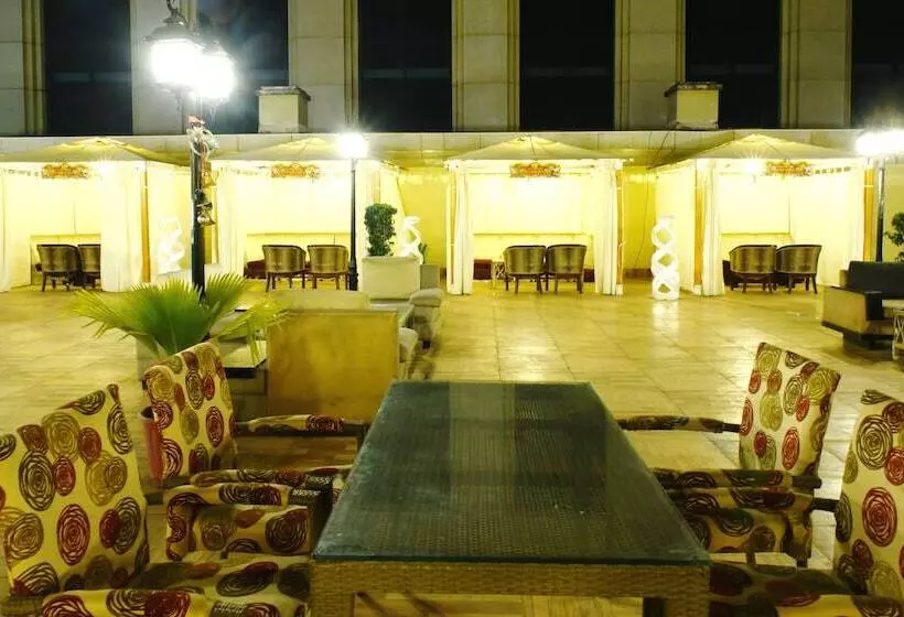 فندق Babylon Inn
