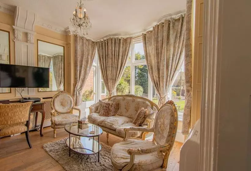 בית מלון כפרי Cley Hall