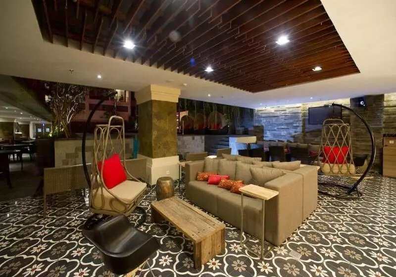 ホテル Grand Zuri Kuta Bali