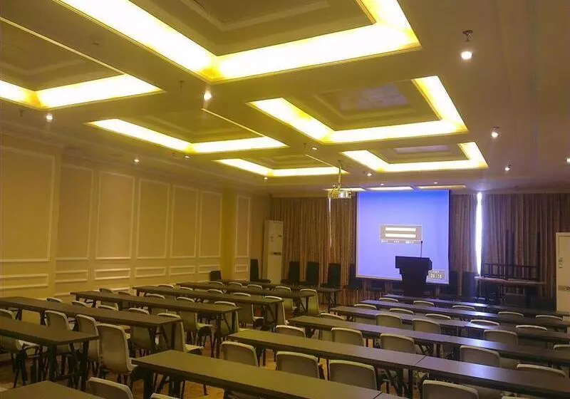 Hotel Greentree Inn Shantou Chengjiang Road Business