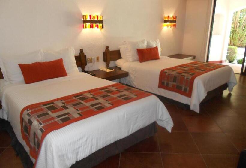 هتل Hacienda Taboada