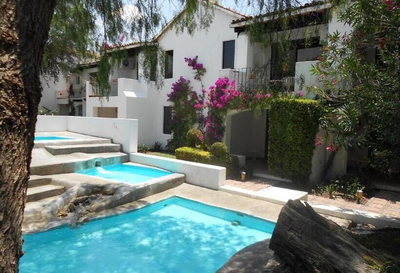 هتل Hacienda Taboada