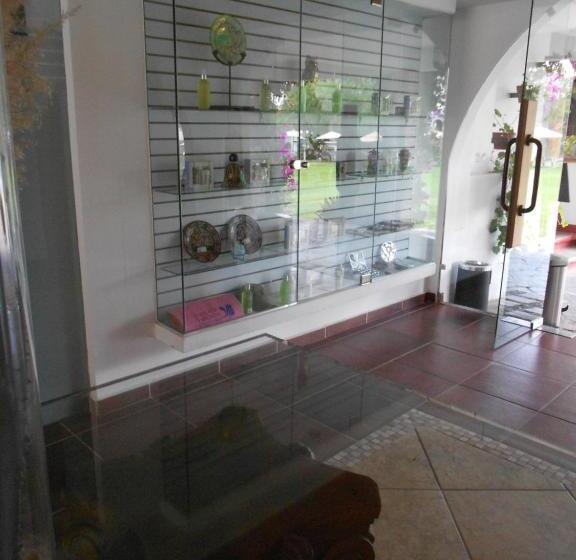 هتل Hacienda Taboada