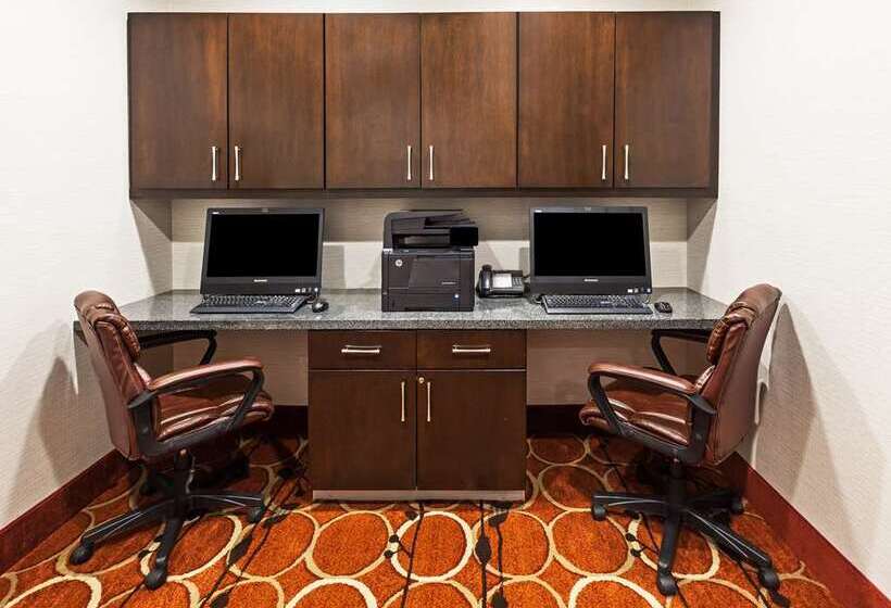 فندق Hampton Inn Marion