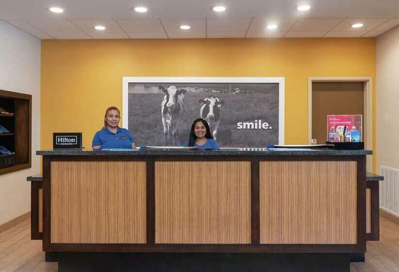 فندق Hampton Inn Marion