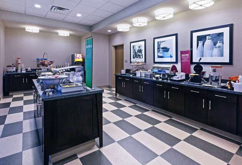 فندق Hampton Inn Marion