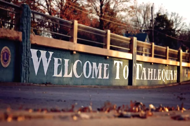 هتل Holiday Inn Express And Suites Tahlequah, An Ihg