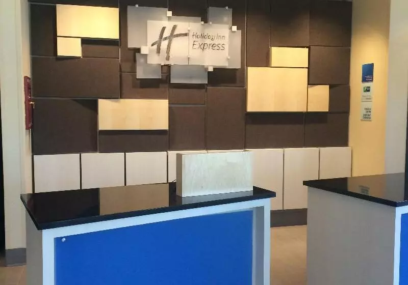 هتل Holiday Inn Express And Suites Tahlequah, An Ihg